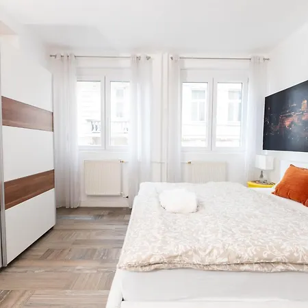 Superb Location & Chic W' 2bedroom アパート ブダペスト