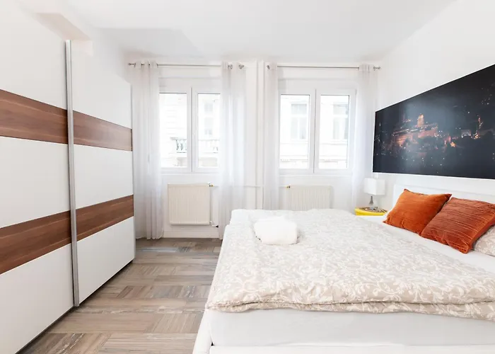 Superb Location & Chic W' 2bedroom アパート ブダペスト