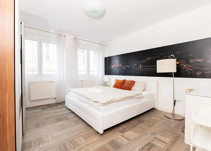 Superb Location & Chic W' 2bedroom