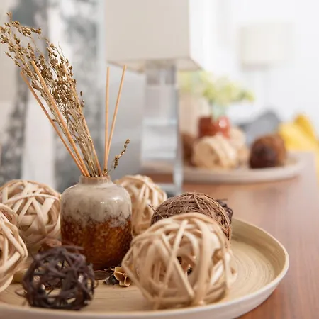 Superb Location & Chic W' 2bedroom *