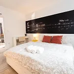 Superb Location & Chic W' 2bedroom Appartement Budapest