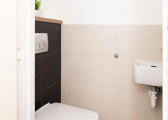 Superb Location & Chic W' 2bedroom *